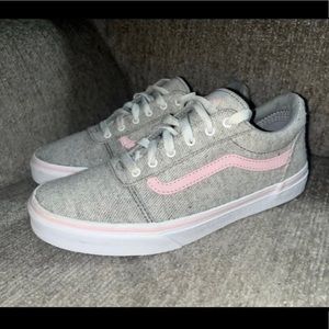 Vans Sneakers. Size 6